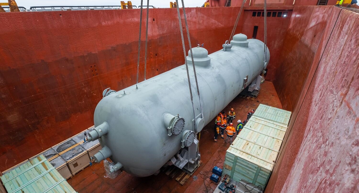 Oversized cargo transportation